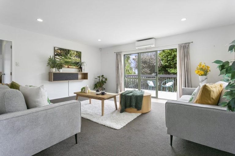 Photo of property in 91a Woodglen Road, Glen Eden, Auckland, 0602