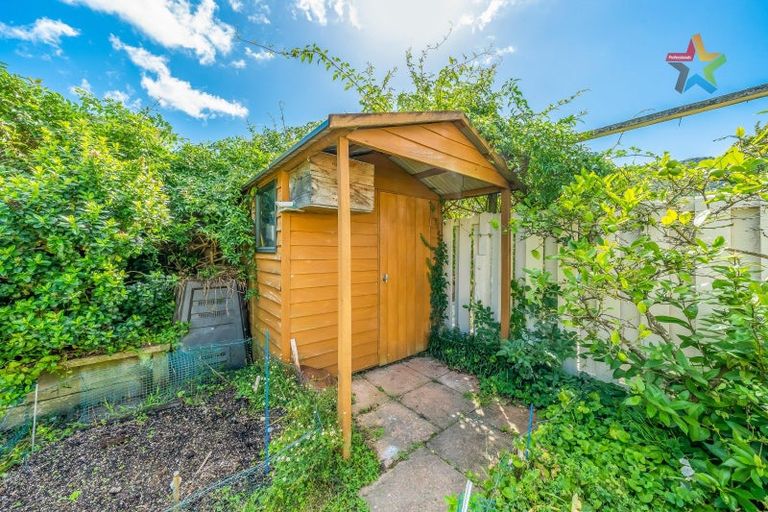 Photo of property in 19 Burnside Street, Waterloo, Lower Hutt, 5011