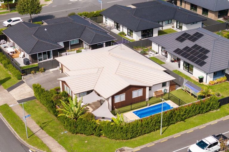 Photo of property in 3 Blacklock Road, Pyes Pa, Tauranga, 3112