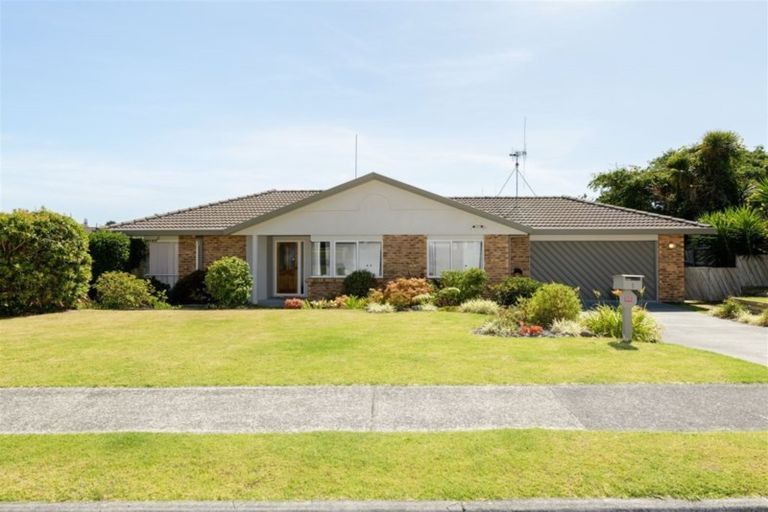 Photo of property in 1 Plateau Heights, Mount Maunganui, 3116