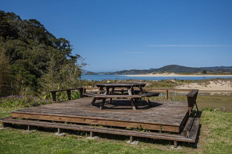 Photo of property in 36 Te Maika Road, Ngunguru, Whangarei, 0173