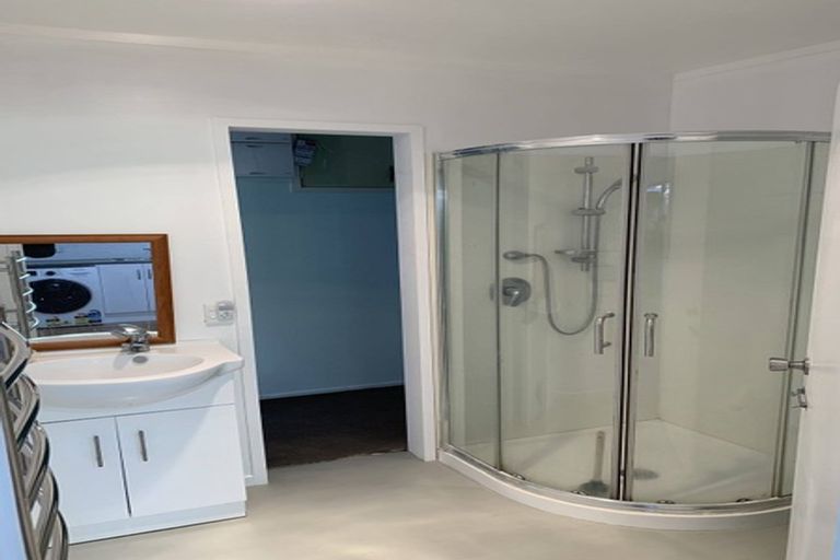 Photo of property in 45 Agincourt Street, Glenfield, Auckland, 0629