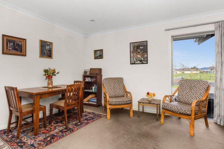 Photo of property in 8 Sue Place, Mahora, Hastings, 4120