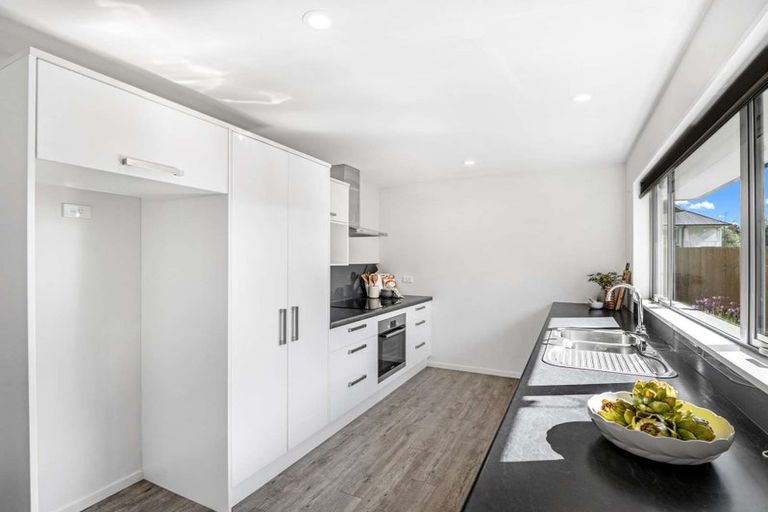 Photo of property in 14 Saint Adela Place, Woolston, Christchurch, 8062