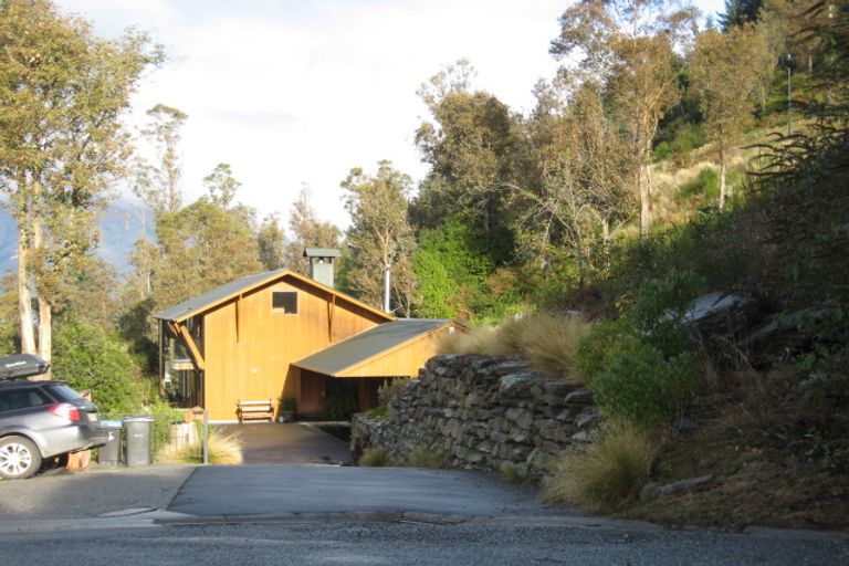 Photo of property in 11 Aurum Lane, Fernhill, Queenstown, 9300