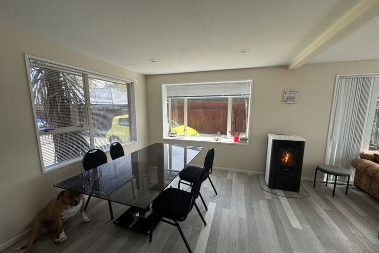 Photo of property in 1/12 Sawyers Arms Road, Northcote, Christchurch, 8052