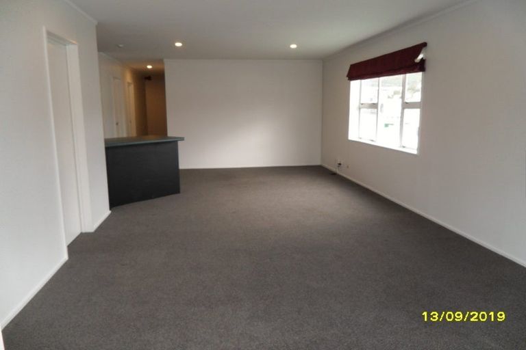 Photo of property in 8 Girton Terrace, Mount Cook, Wellington, 6021