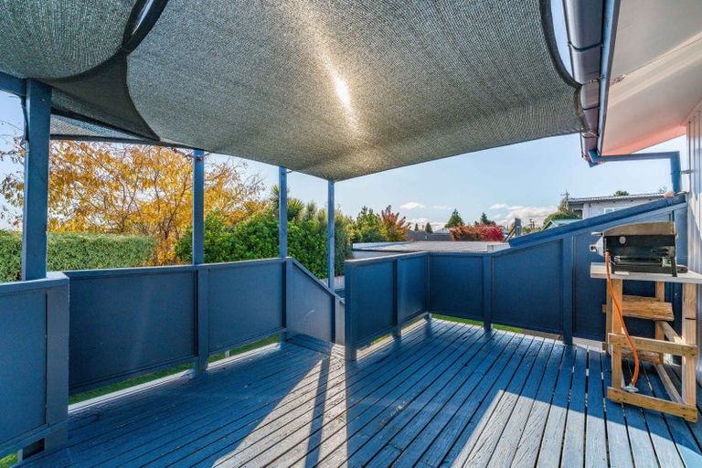 Photo of property in 4 Arrowsmith Avenue, Waipahihi, Taupo, 3330