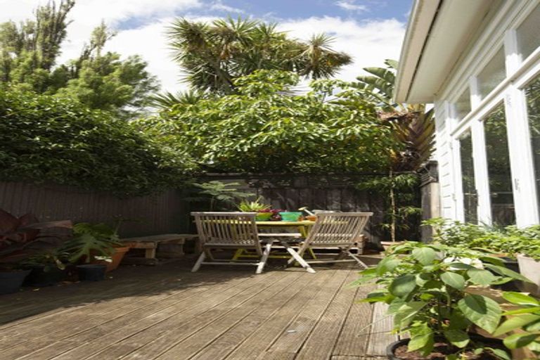 Photo of property in 10 Niger Street, Grey Lynn, Auckland, 1021