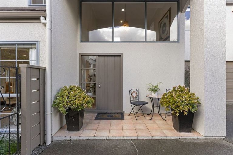 Photo of property in 31a Oakwood Grove, Eastern Beach, Auckland, 2012