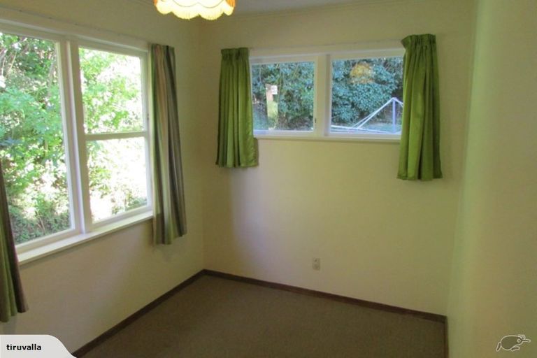 Photo of property in 22 Chester Road, Tawa, Wellington, 5028