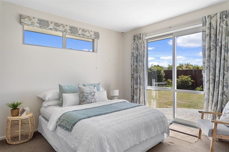 Photo of property in 5 Lancewood Way, Rangiora, 7400