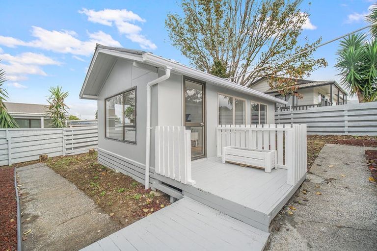 Photo of property in 6 Nearco Street, Randwick Park, Auckland, 2105