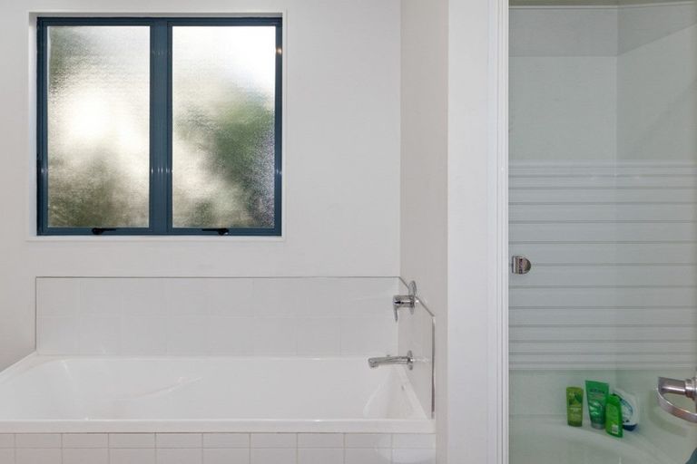 Photo of property in 9/45 Beach Road, Waikawa, Picton, 7220