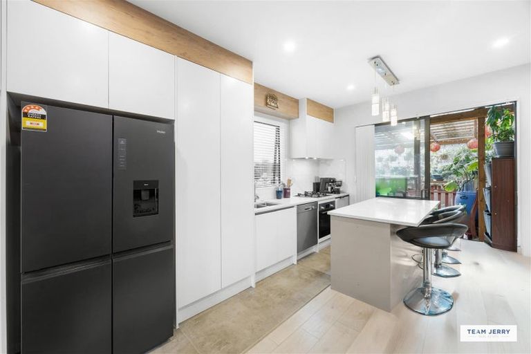 Photo of property in 84 Bellbird Street, Papakura, 2110