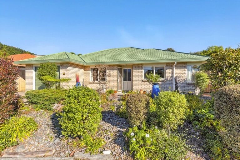 Photo of property in 27 Villa Grove, Paraparaumu, 5032