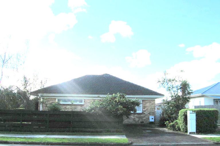 Photo of property in 2/16 Omagh Avenue, Papatoetoe, Auckland, 2025