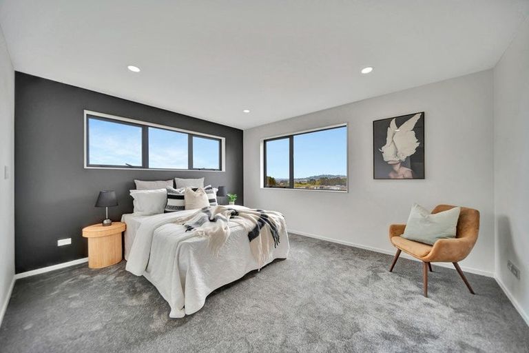 Photo of property in 1 Verdant View Avenue, Flat Bush, Auckland, 2019