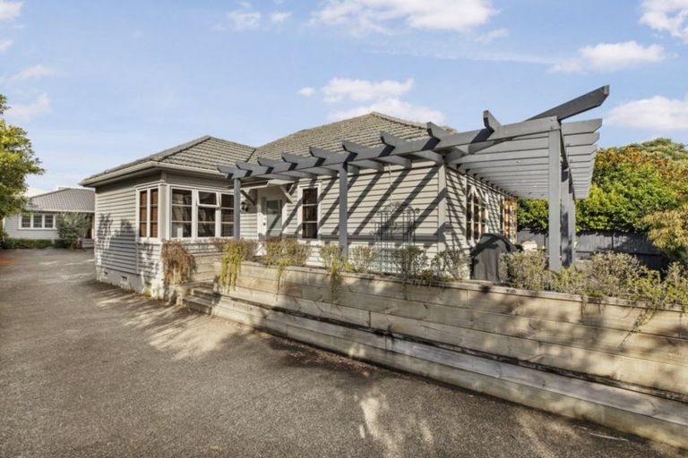 Photo of property in 7 Nelson Avenue, Northcote Point, Auckland, 0627