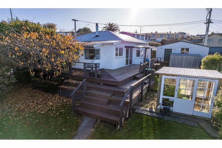 Photo of property in 1 Belfield Street, Waimataitai, Timaru, 7910