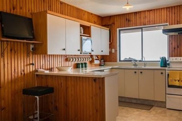 Photo of property in 10 Moana Terrace, Snells Beach, 0920