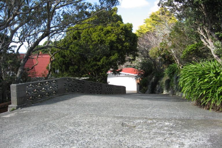 Photo of property in 73 Messines Road, Karori, Wellington, 6012