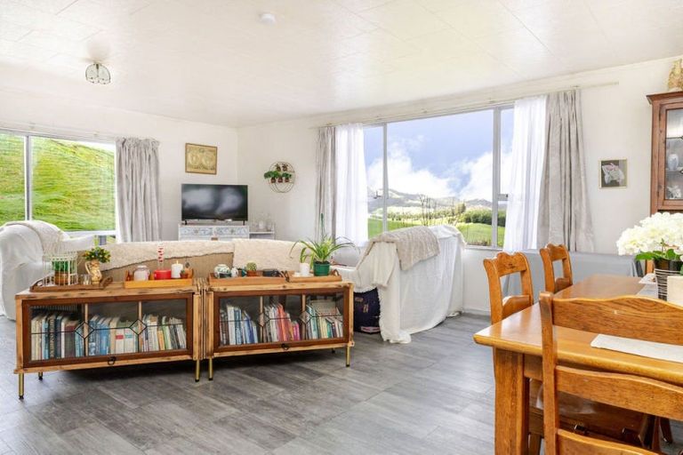 Photo of property in 3185 Weber Road, Weber, Dannevirke, 4970