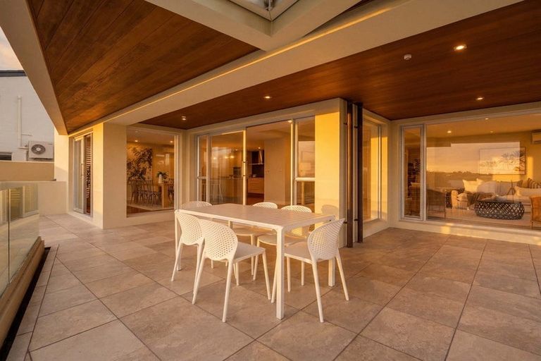 Photo of property in 1/14 First Avenue, Avenues, Whangarei, 0110