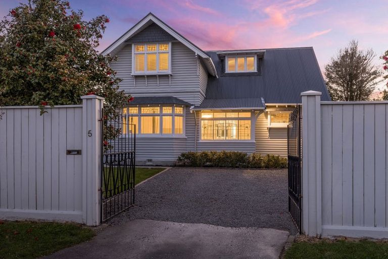 Photo of property in 5 Roosevelt Avenue, St Albans, Christchurch, 8014
