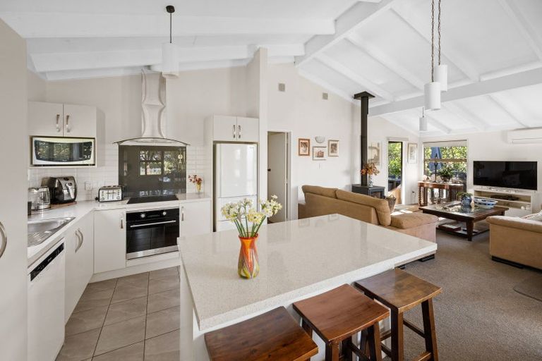 Photo of property in 34 James Cook Street, Havelock North, 4130