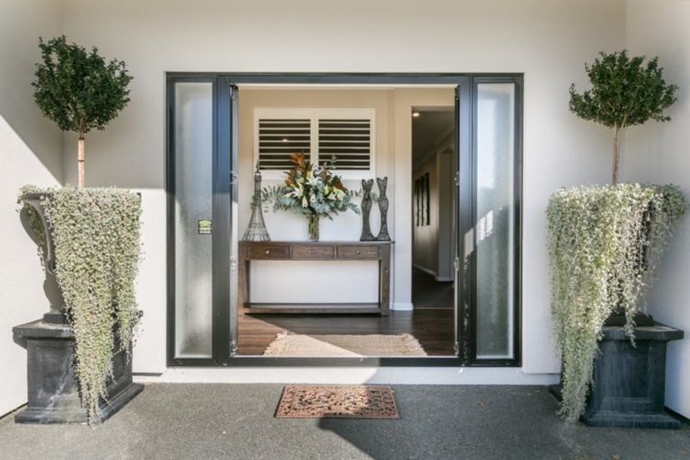 Photo of property in 7 Pelorus Avenue, Poraiti, Napier, 4112