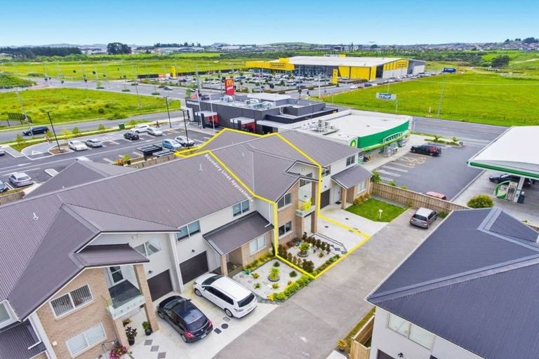 Photo of property in 21 Rosewell Crescent, Flat Bush, Auckland, 2019