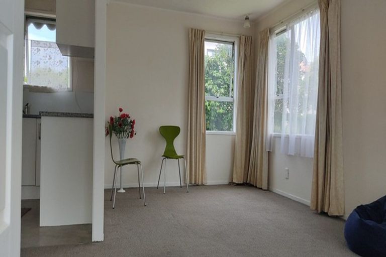 Photo of property in 6 Fiesta Drive, Half Moon Bay, Auckland, 2012