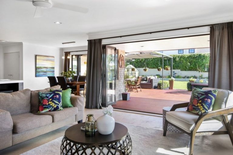 Photo of property in 44 Intrepid Crescent, Beachlands, Auckland, 2018