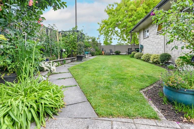 Photo of property in 1/90 Napier Road, Havelock North, 4130