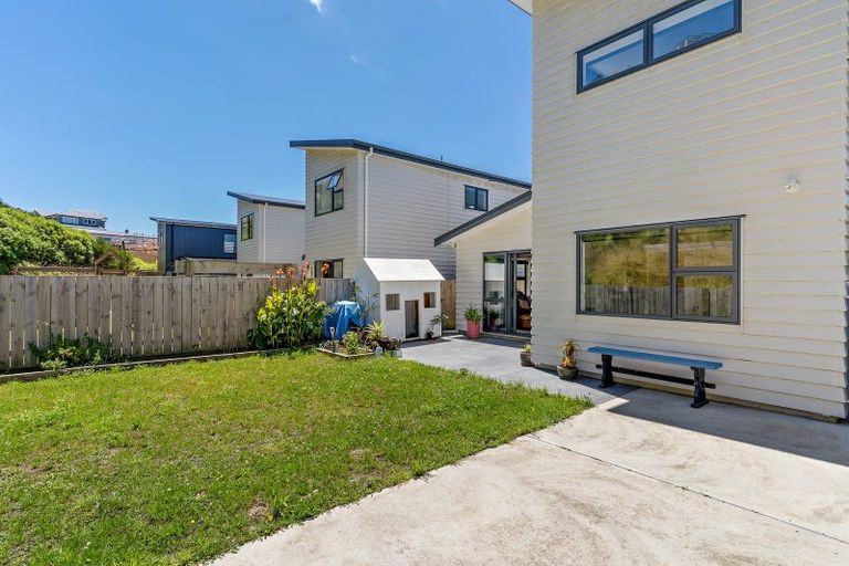 Photo of property in 67 Melksham Drive, Churton Park, Wellington, 6037