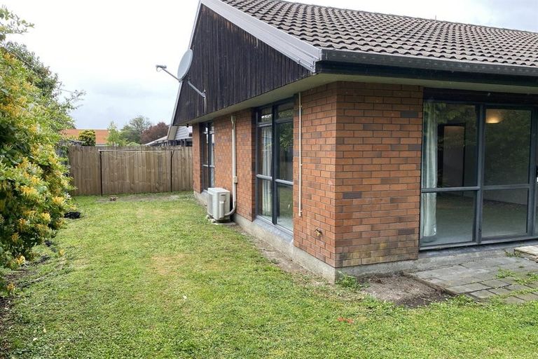Photo of property in 1/4 Puna Street, Riccarton, Christchurch, 8041