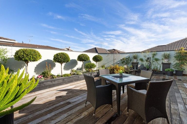 Photo of property in 28a Edward Avenue, Orewa, 0931