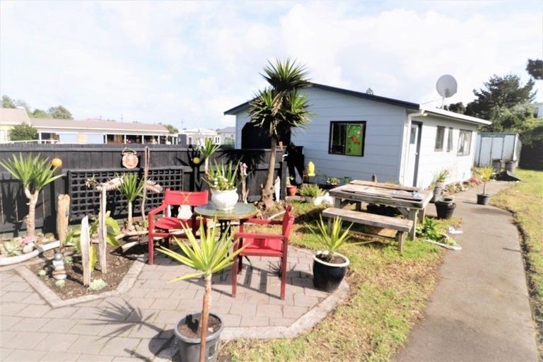 Photo of property in 21 Manuka Street, Castlecliff, Whanganui, 4501
