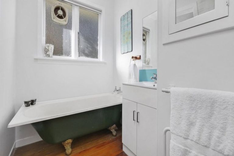 Photo of property in 313 Hills Road, Mairehau, Christchurch, 8013