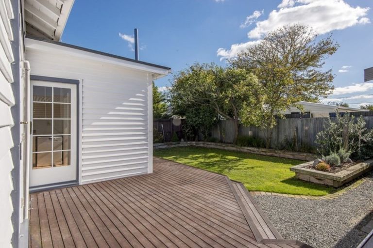 Photo of property in 55 Coronation Street, Spreydon, Christchurch, 8024