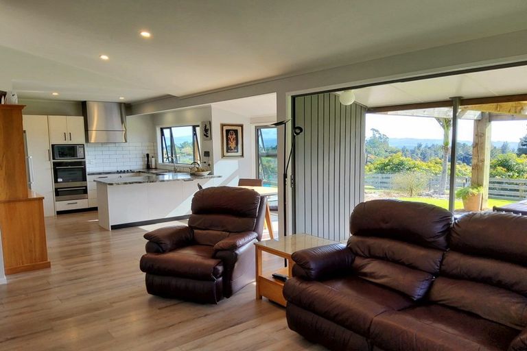 Photo of property in 14 Merrick Road, Pyes Pa, Tauranga, 3173
