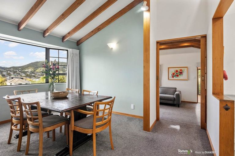 Photo of property in 17 David Crescent, Karori, Wellington, 6012