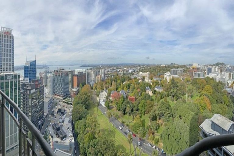 Photo of property in The Metropolis Apartments, 2912/1 Courthouse Lane, Auckland Central, Auckland, 1010