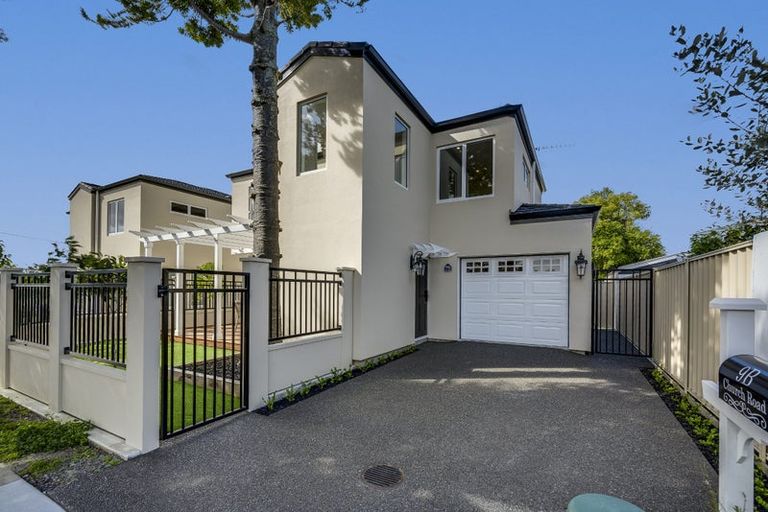 Photo of property in 9b Church Road, Taradale, Napier, 4112