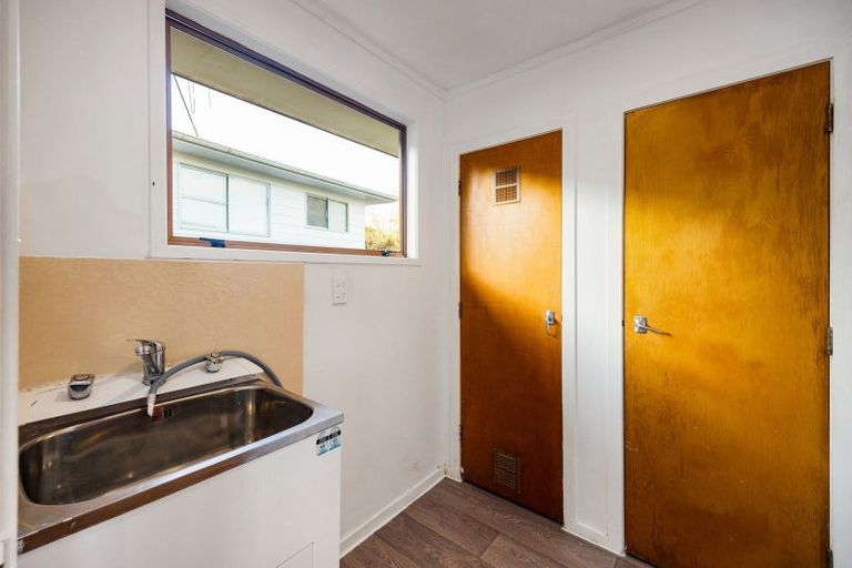 Photo of property in 15 Splitt Avenue, Glenview, Hamilton, 3206