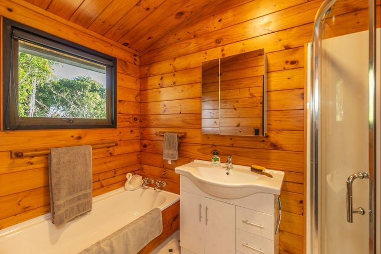 Photo of property in 26 Wakefield Road, Levin, 5571