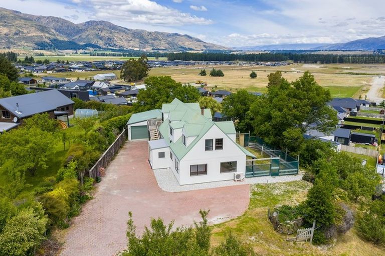 Photo of property in 133 Noema Terrace, Lake Hawea, 9382