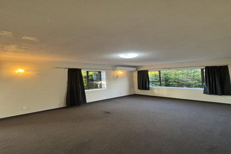 Photo of property in 42 Kamahi Street, Stokes Valley, Lower Hutt, 5019