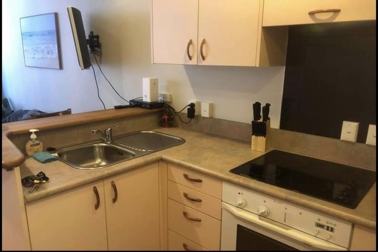 Photo of property in Terrace Tower Apartments, 3c/126 The Terrace, Wellington Central, Wellington, 6011